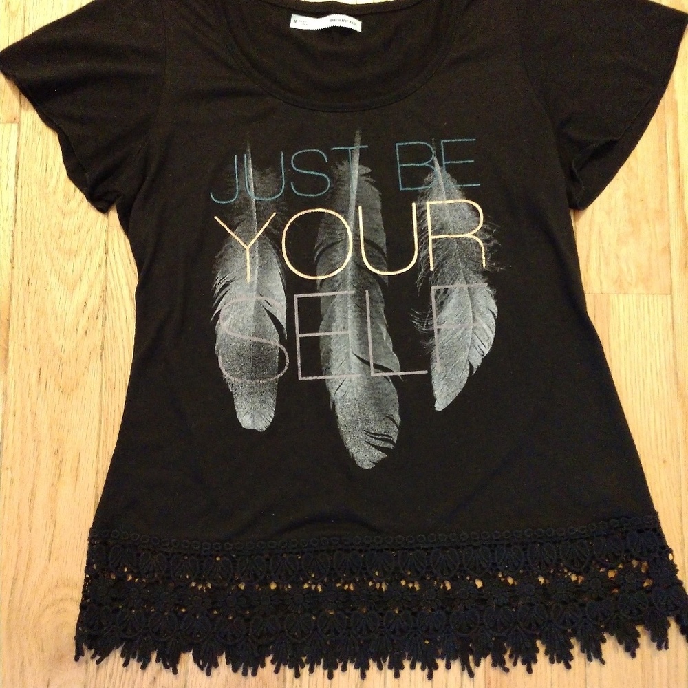 Black graphic shirt with lace detail bottom